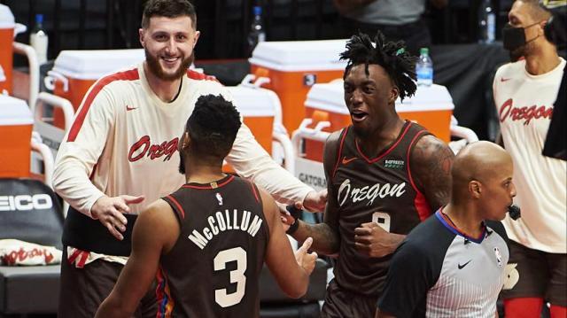 开云官网-开拓者三后卫阵容渐入佳境 连战强敌决定球队排位