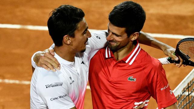 开云官网-德约三盘击退本土黑马 罗马站决赛将再演“德纳决”